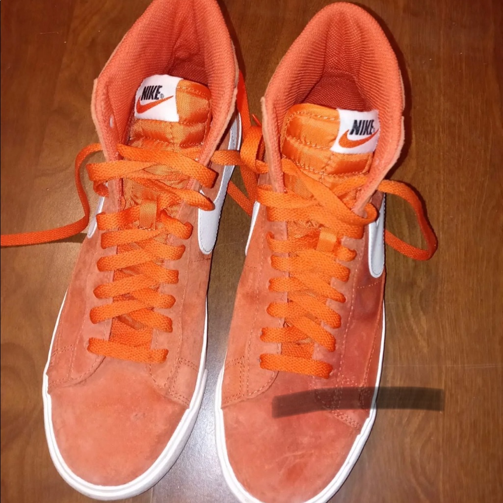 Nike Blazer Mid “Vintage Coral” Sz9.5